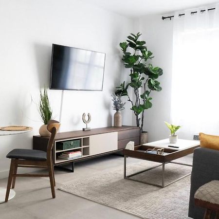 Newely Remodeled Apartment Only 1 Min To The Beach! Miami Beach Exterior photo